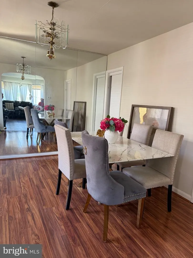 1733 MEGARGEE Philadelphia, PA 19152