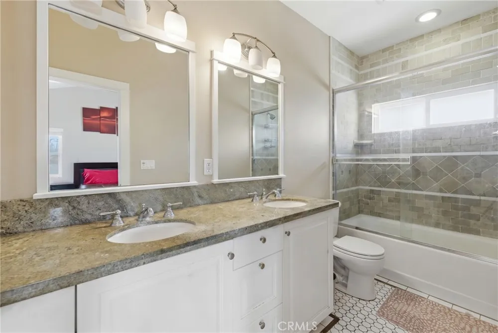2317 Apple Torrance, CA 90501