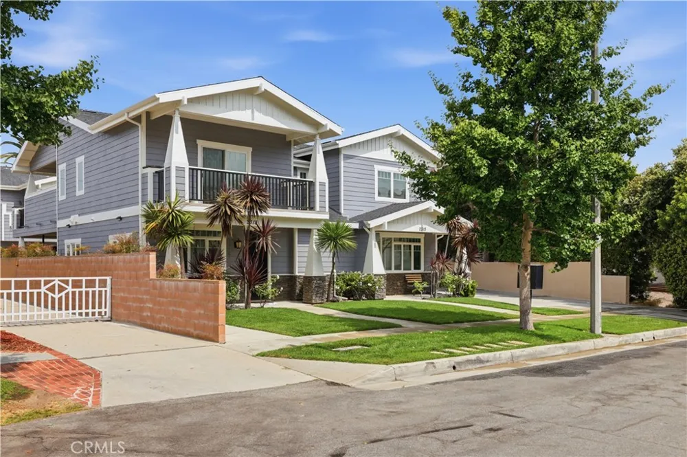 2317 Apple Torrance, CA 90501