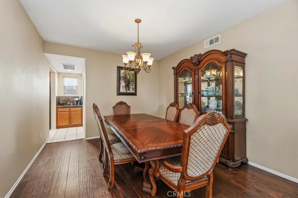 12927 Osprey Street Eastvale, CA 92880