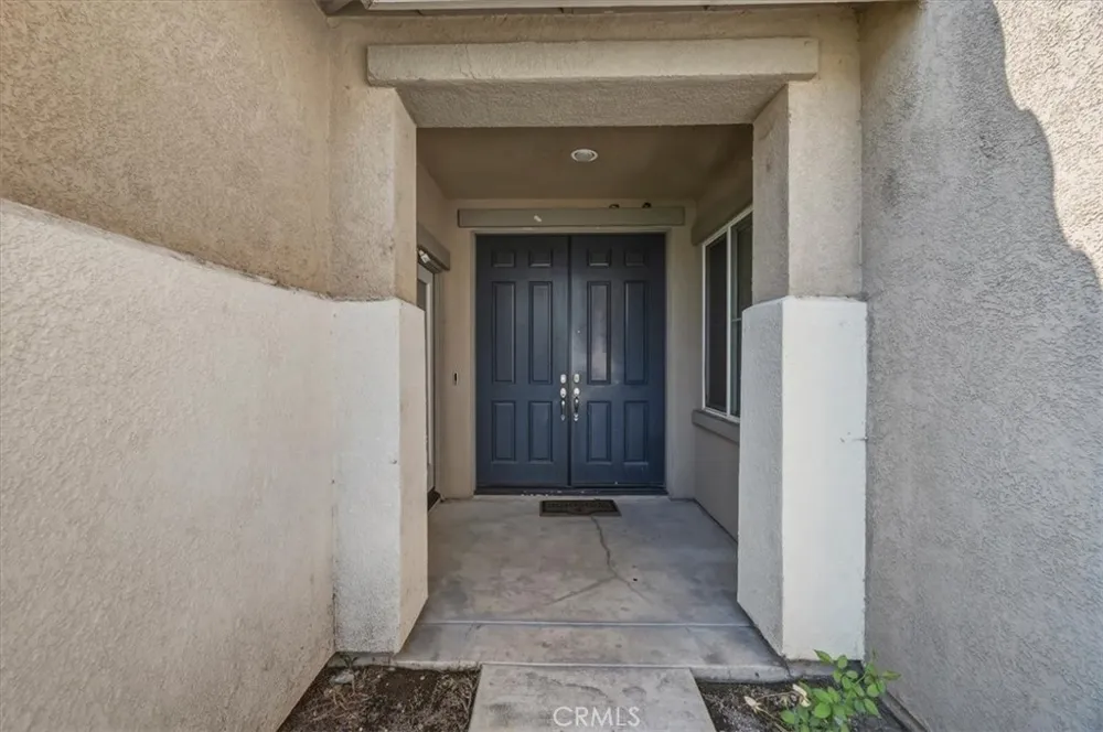 12927 Osprey Street Eastvale, CA 92880