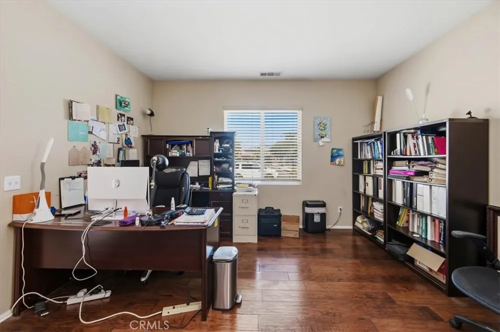 12927 Osprey Street Eastvale, CA 92880