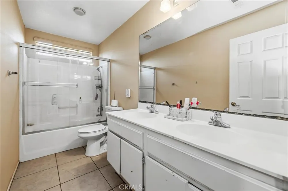 12927 Osprey Street Eastvale, CA 92880