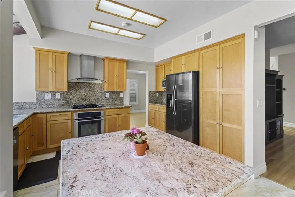 7252 Pecan Ave Moorpark, CA 93021