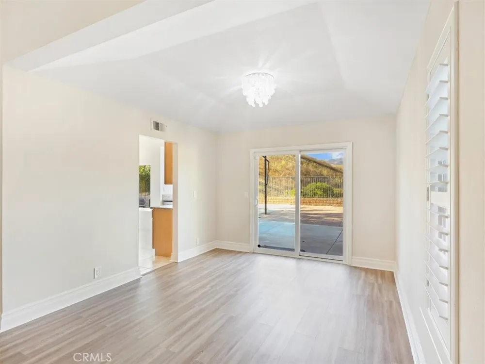 7252 Pecan Ave Moorpark, CA 93021
