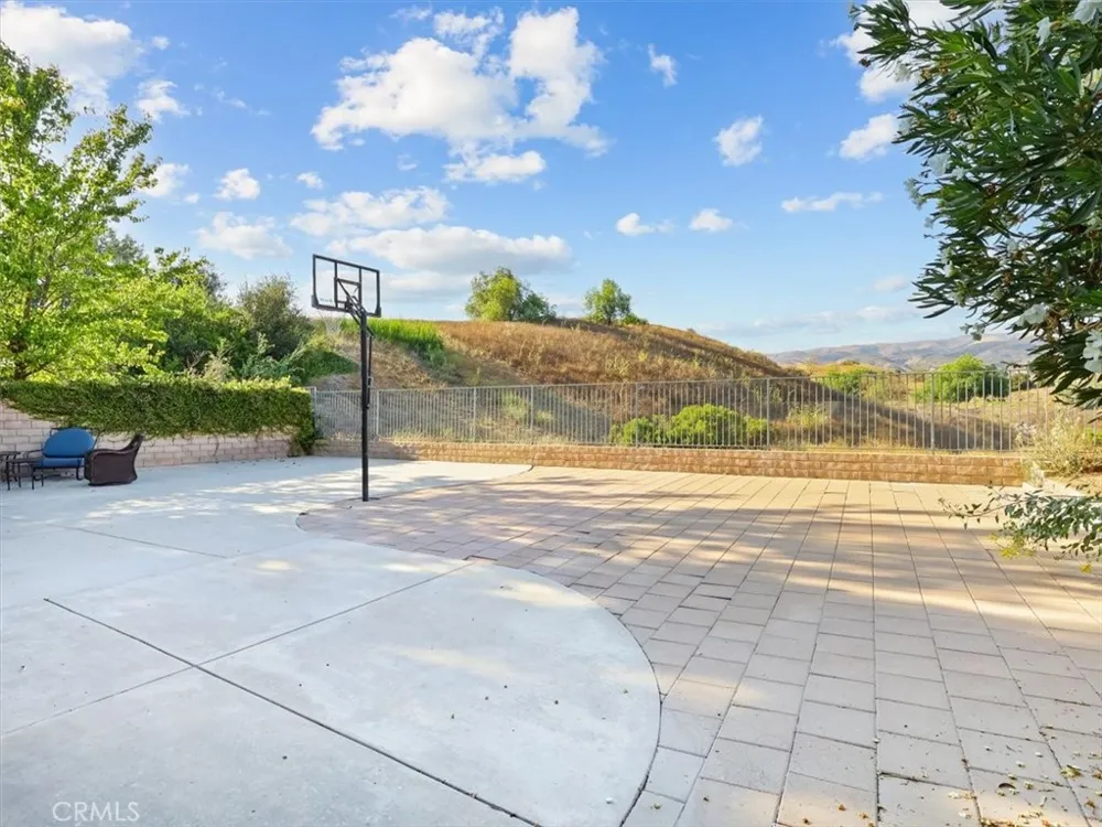 7252 Pecan Ave Moorpark, CA 93021
