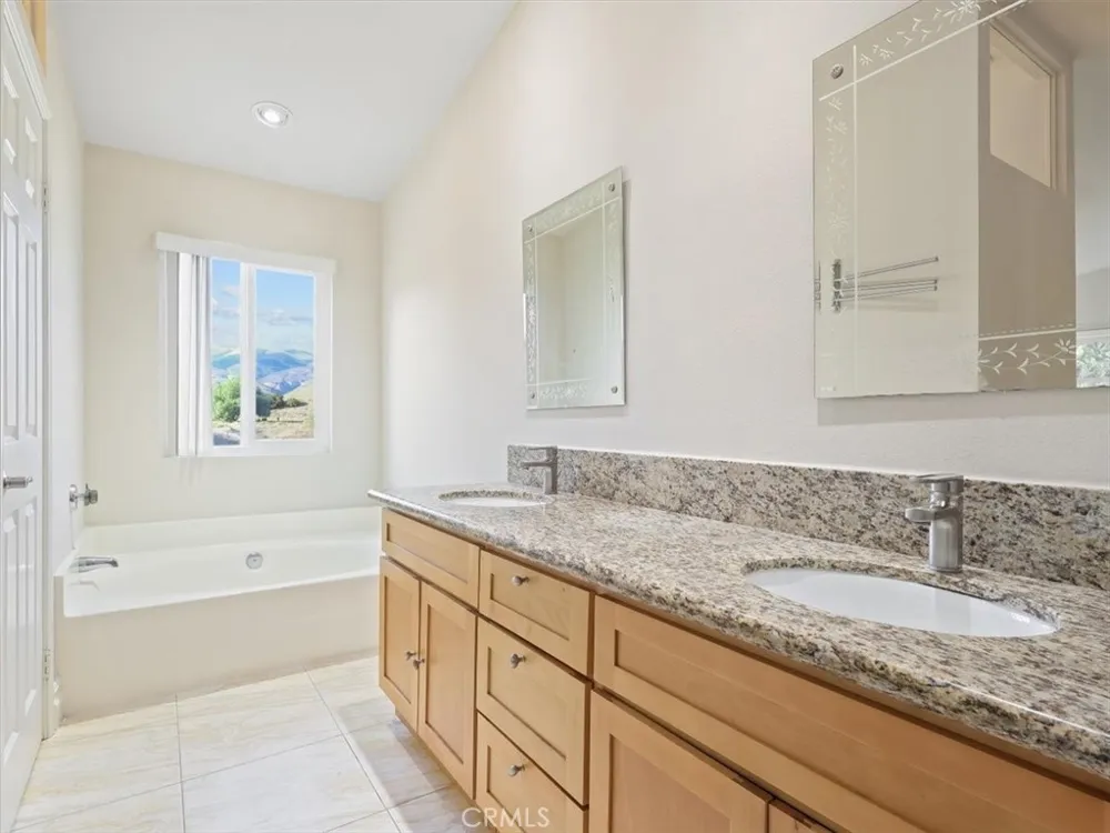 7252 Pecan Ave Moorpark, CA 93021