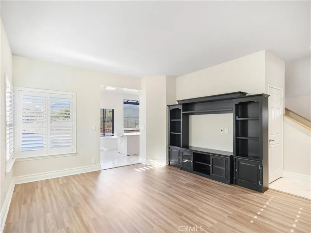 7252 Pecan Ave Moorpark, CA 93021