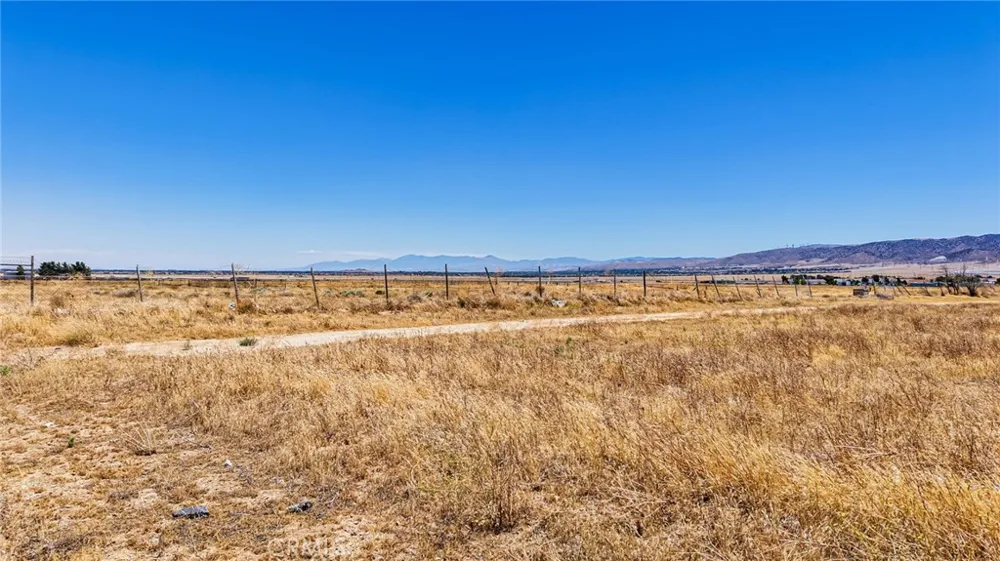 8500 W J AVENUE Del Sur, CA 93536