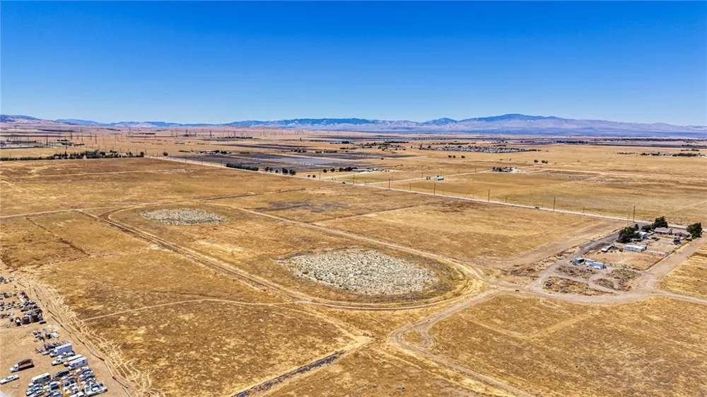 8500 W J AVENUE Del Sur, CA 93536