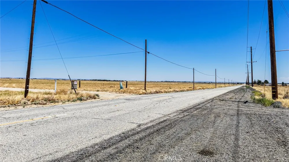 8500 W J AVENUE Del Sur, CA 93536
