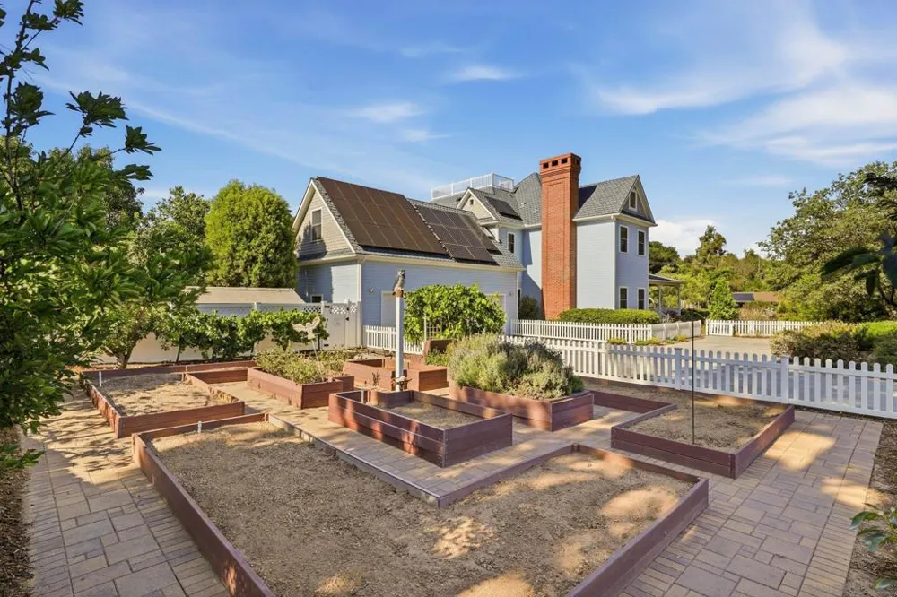 14400 Midland Poway, CA 92064
