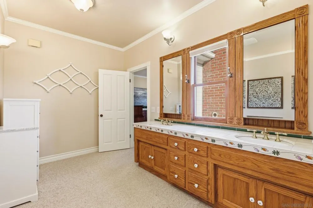14400 Midland Poway, CA 92064