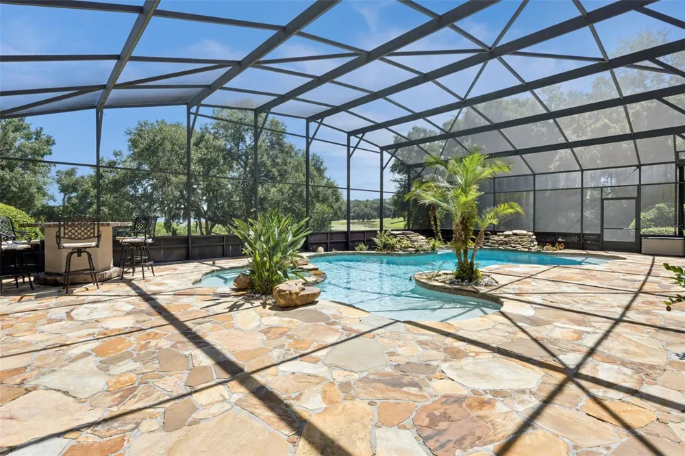 605 OLD MOUNT DORA ROAD Eustis, FL 32726