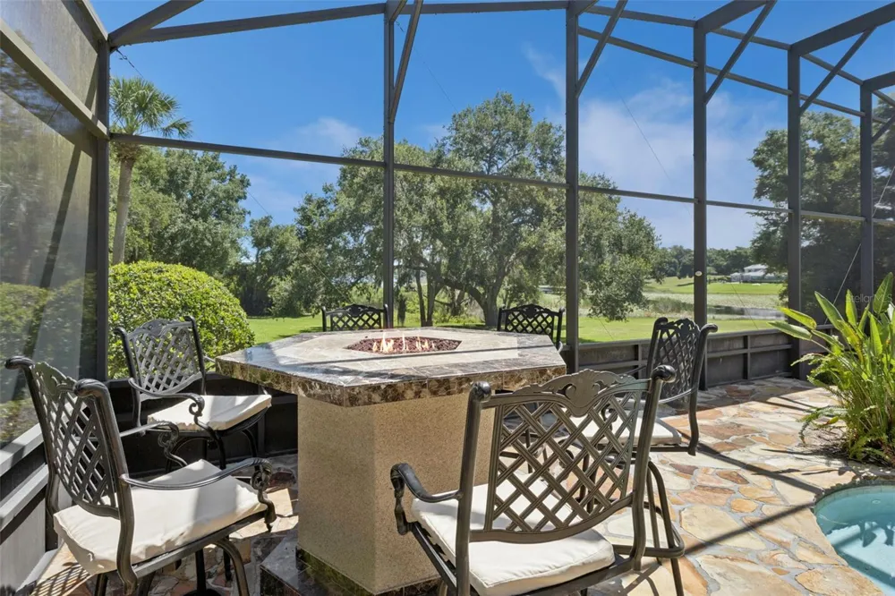 605 OLD MOUNT DORA ROAD Eustis, FL 32726