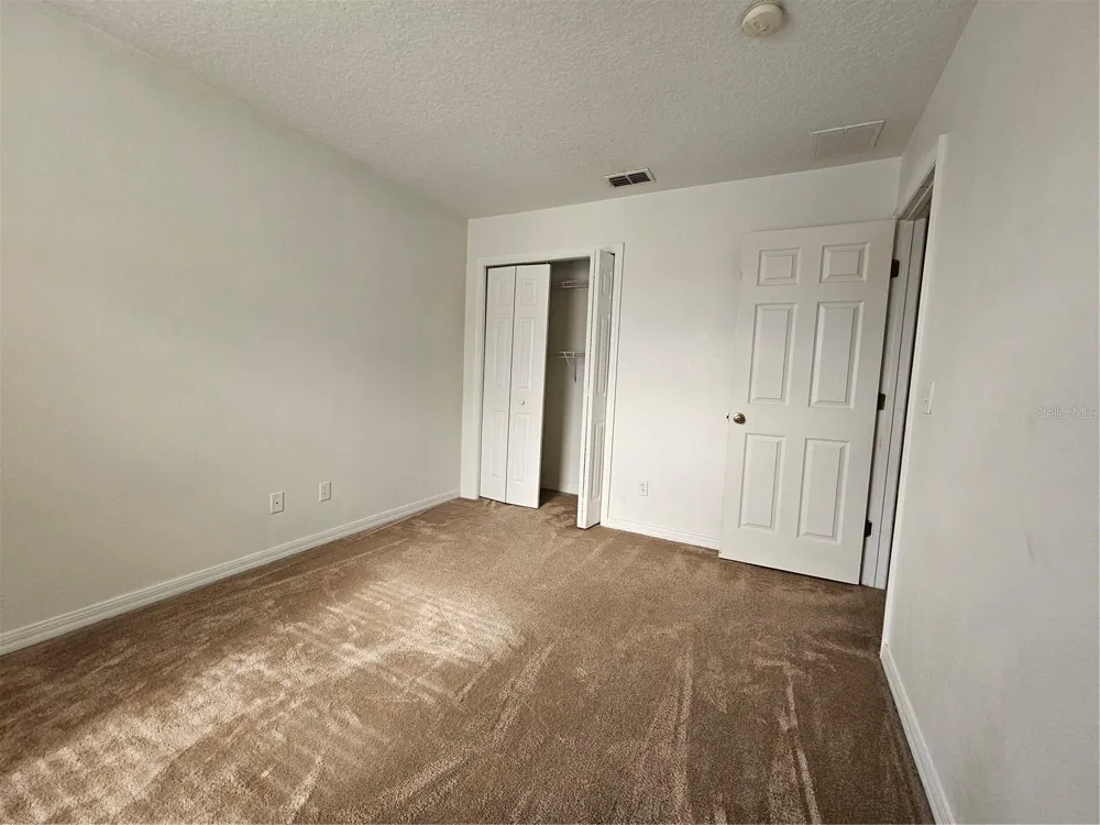 752 CRESTING OAK CIRCLE #64 Orlando, FL 32824