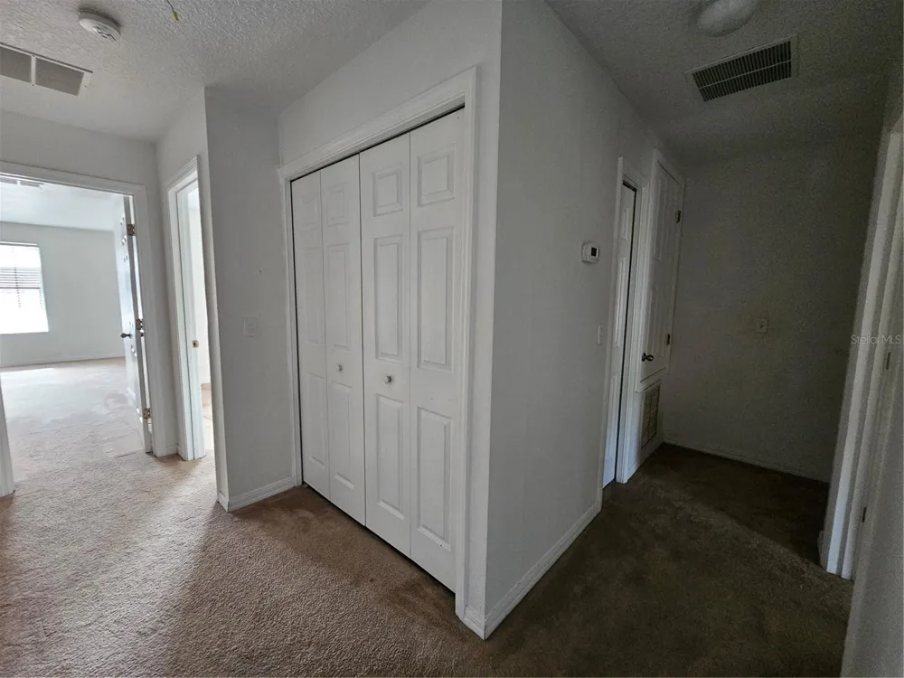 752 CRESTING OAK CIRCLE #64 Orlando, FL 32824