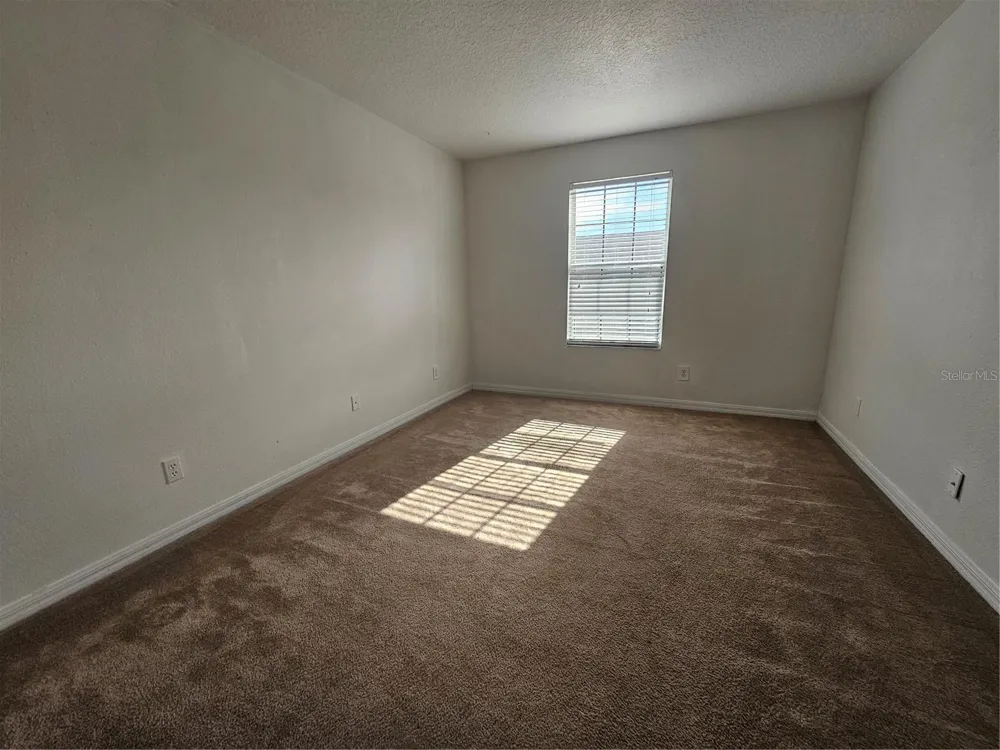 752 CRESTING OAK CIRCLE #64 Orlando, FL 32824