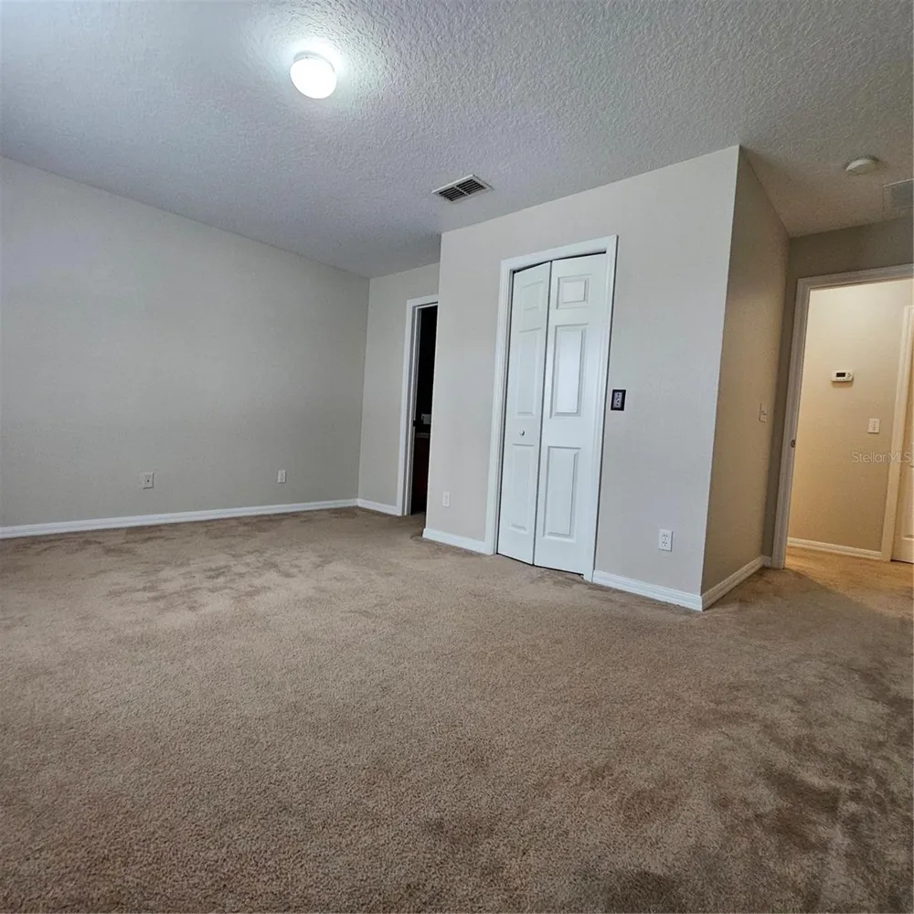 752 CRESTING OAK CIRCLE #64 Orlando, FL 32824