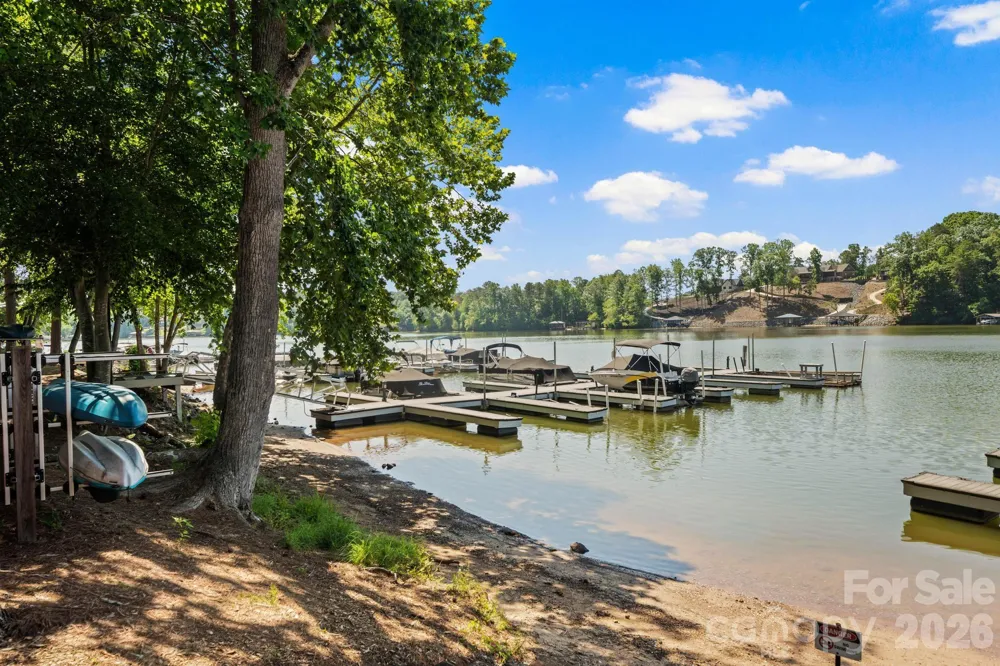 5224 Port Lane Granite Falls, NC 28630