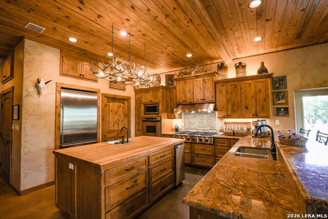 1972 CLOVER LN Menard, TX 76859