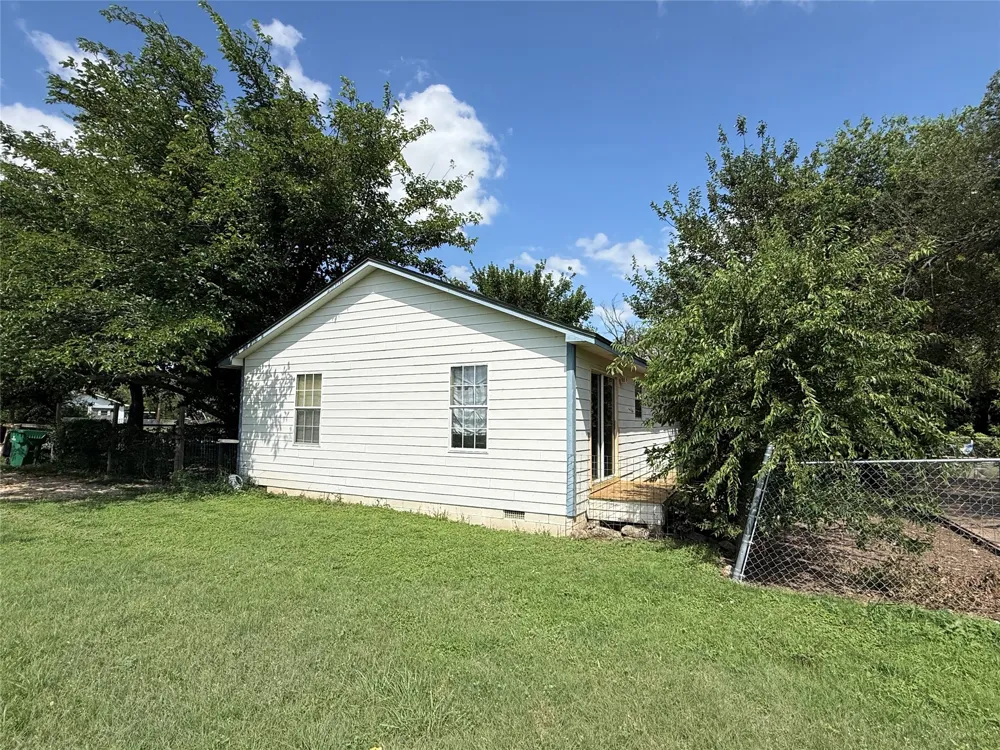 417 W Harris Street Dublin, TX 76446
