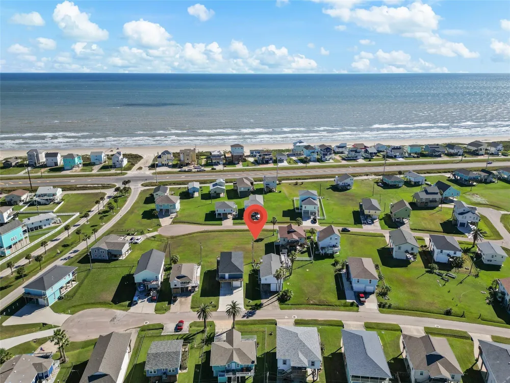 39 Buena Galveston, TX 77554
