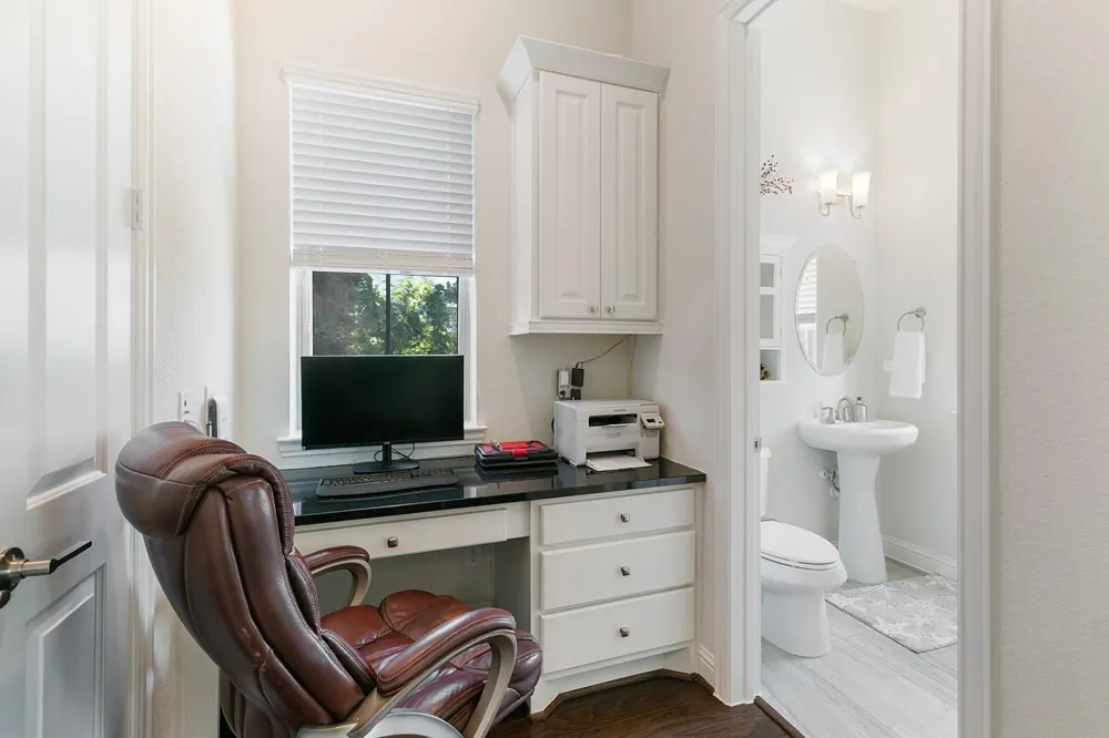 1415 Maple Stream Drive Houston, TX 77043