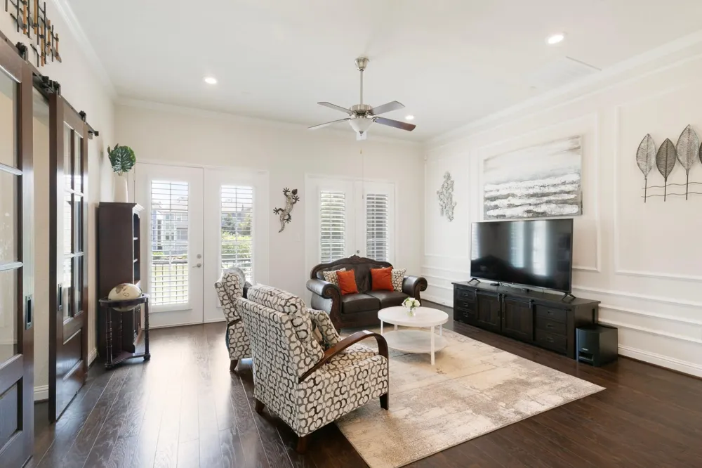 1415 Maple Stream Drive Houston, TX 77043