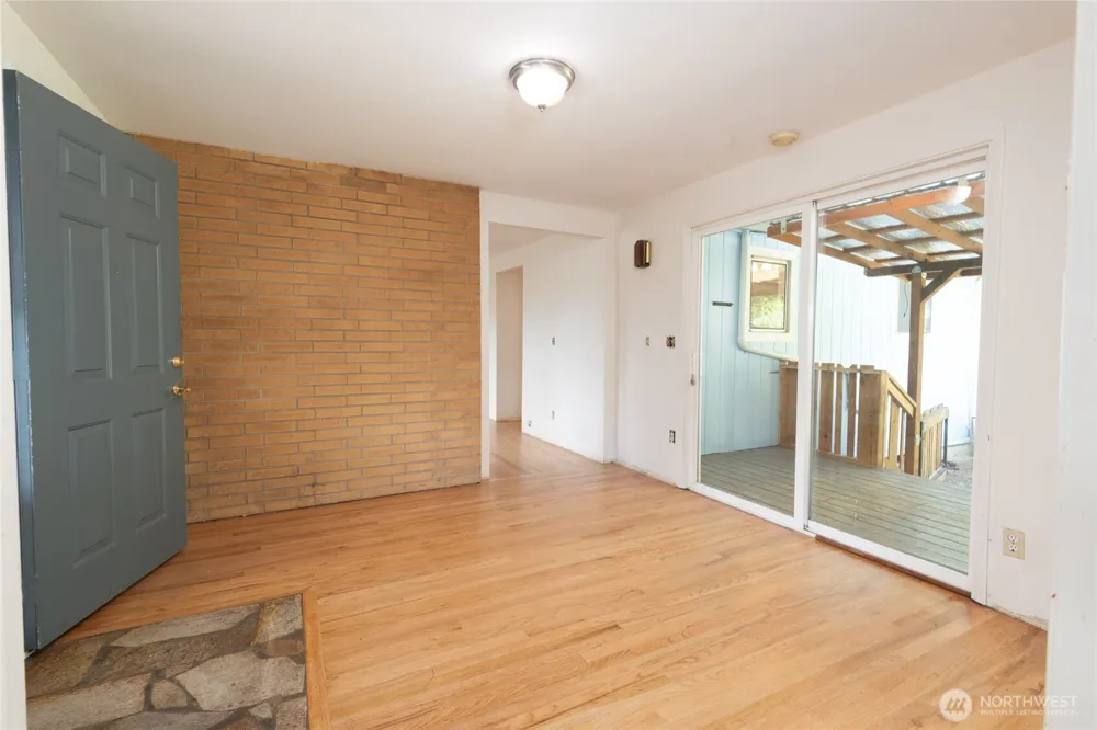 14808 Larch Way Lynnwood, WA 98087