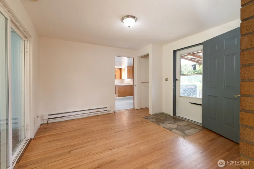 14808 Larch Way Lynnwood, WA 98087