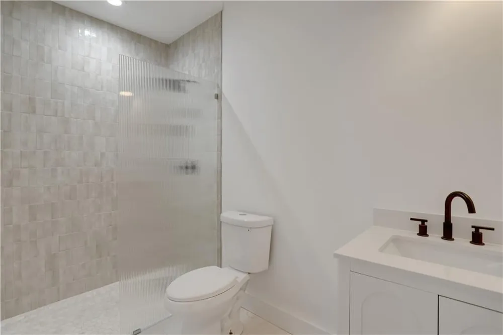 644 Glendale Road Scottdale, GA 30079