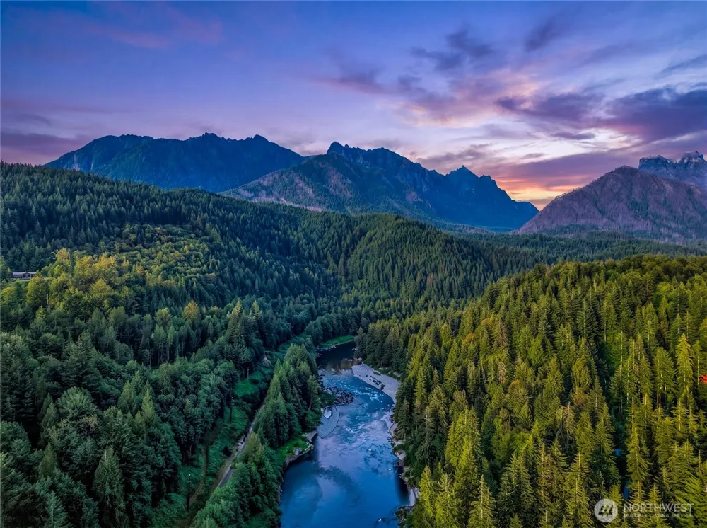 52607 S Riverside Road Gold Bar, WA 98251