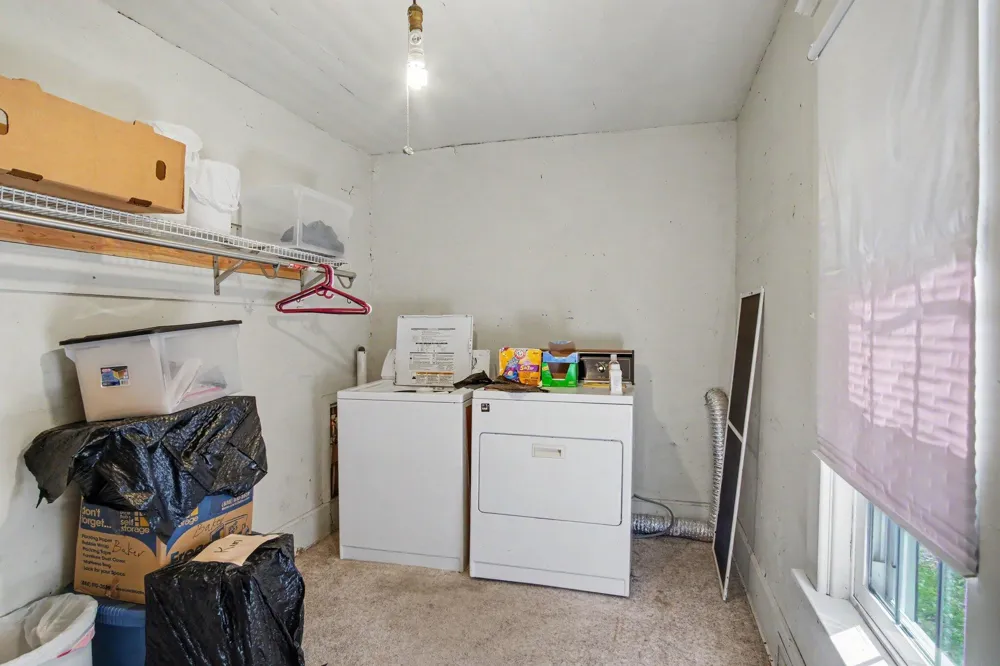 5715 Potters Road Saranac, MI 48881