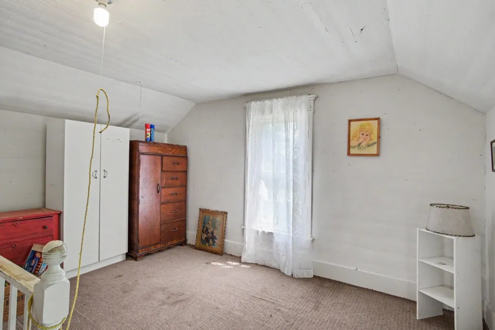 5715 Potters Road Saranac, MI 48881