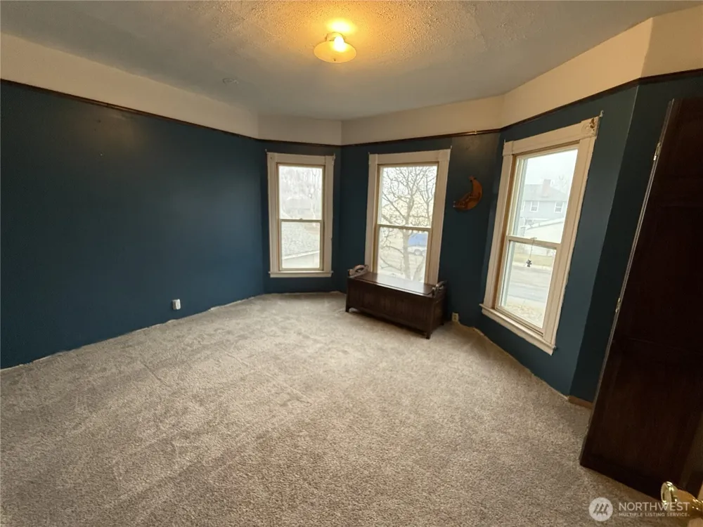 703 Washington Davenport, WA 99122