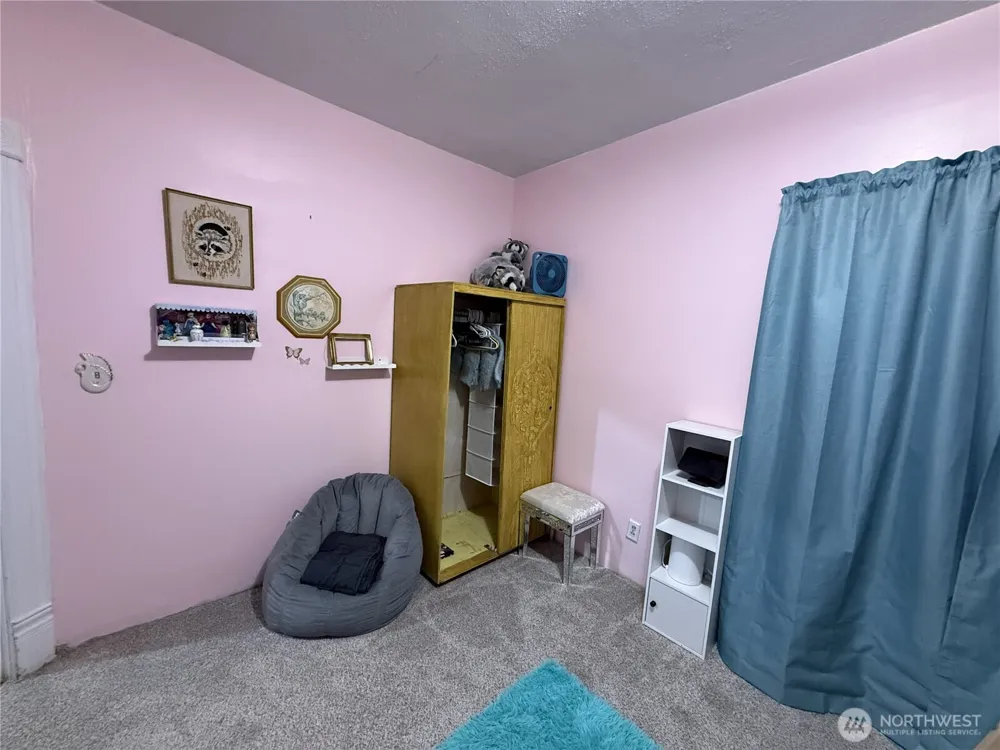 703 Washington Davenport, WA 99122