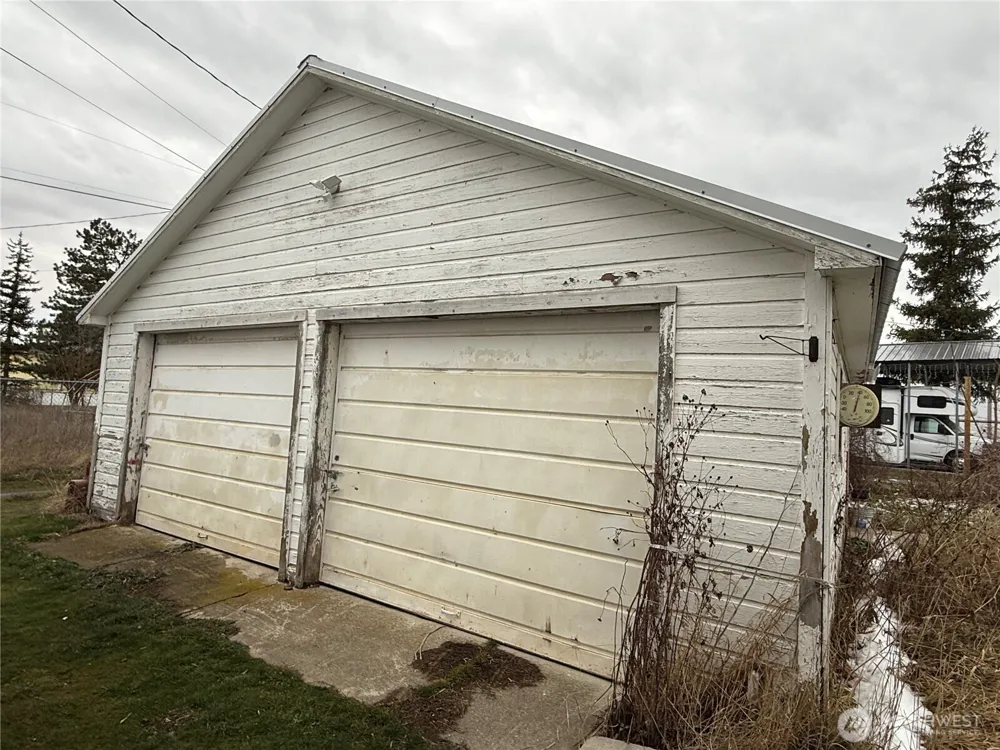 703 Washington Davenport, WA 99122