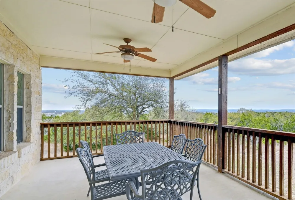 1370 Sunset View Fischer, TX 78623