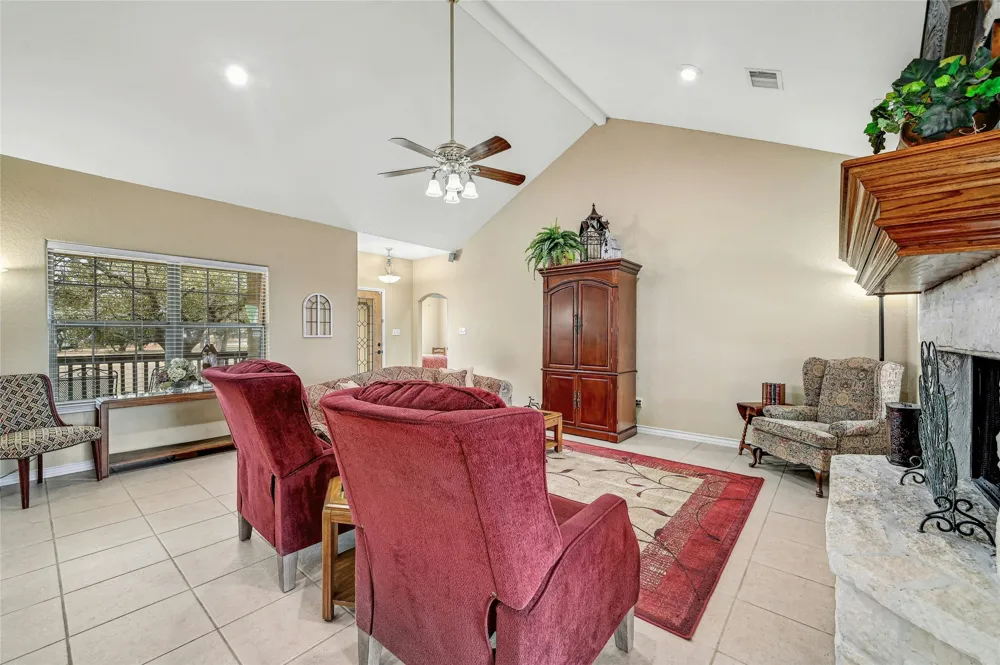 1370 Sunset View Fischer, TX 78623