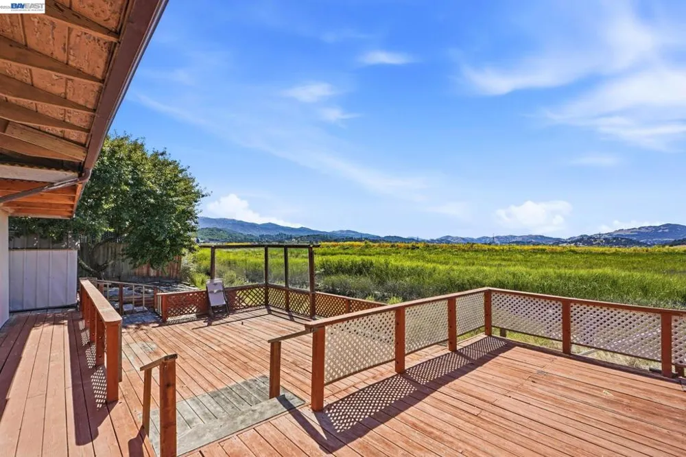 893 Bel Marin Keys Blvd Novato, CA 94949