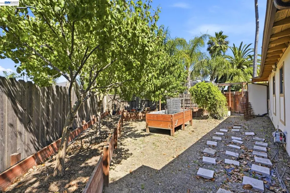 893 Bel Marin Keys Blvd Novato, CA 94949