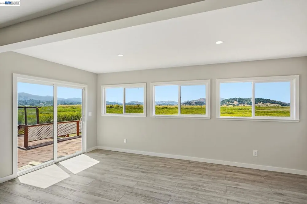 893 Bel Marin Keys Blvd Novato, CA 94949