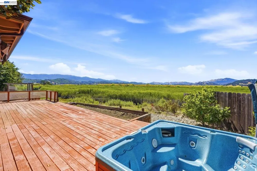 893 Bel Marin Keys Blvd Novato, CA 94949