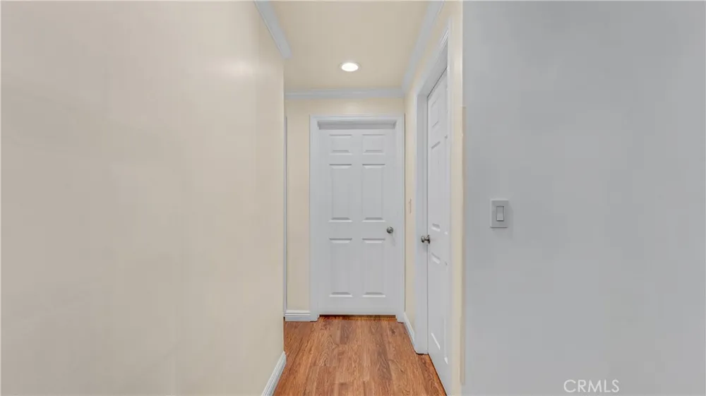 1232 E Elmwood Avenue Burbank, CA 91501