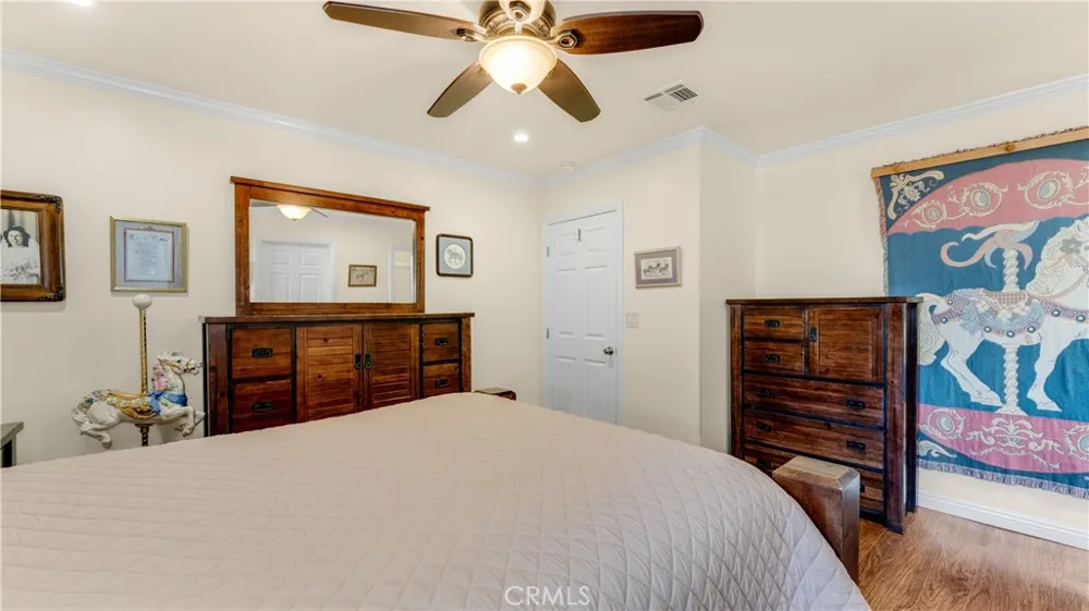 1232 E Elmwood Avenue Burbank, CA 91501