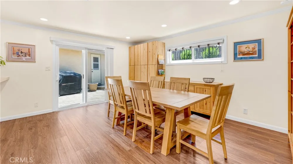 1232 E Elmwood Avenue Burbank, CA 91501