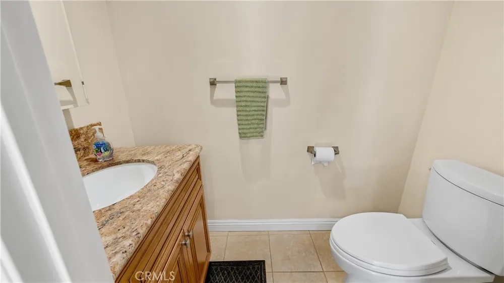 1232 E Elmwood Avenue Burbank, CA 91501