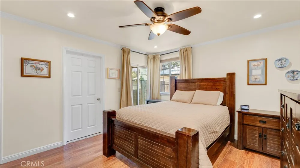 1232 E Elmwood Avenue Burbank, CA 91501