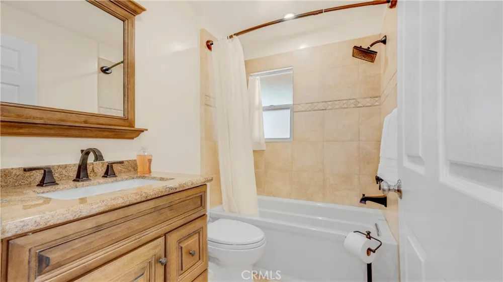 1232 E Elmwood Avenue Burbank, CA 91501